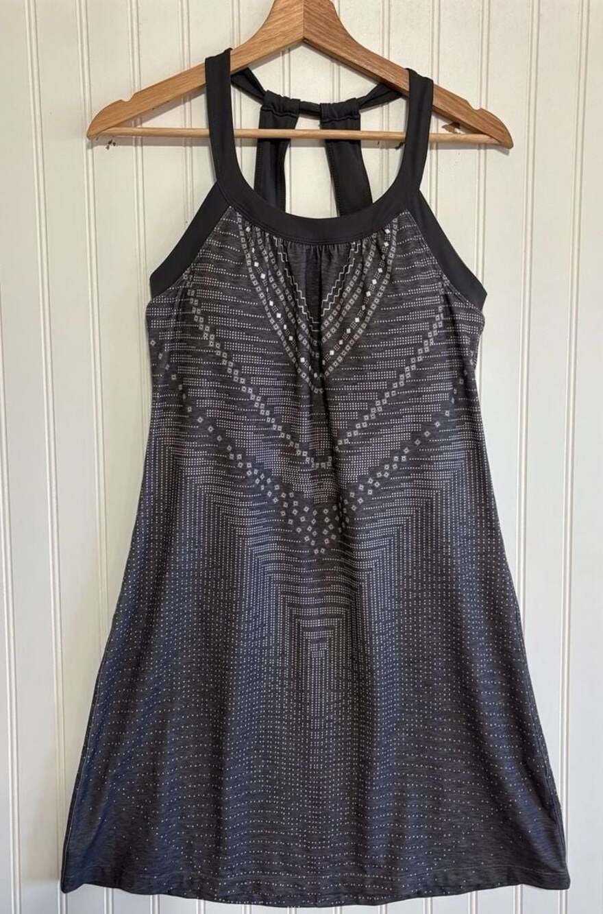 prAna Quinn Yoga Dress Grey Geometric Print Racerback  Size S